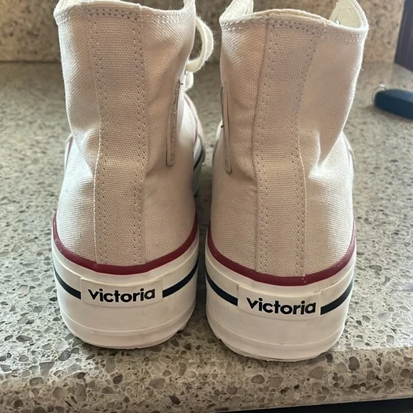 Victoria - Size 39 - cream/pale pink platform high tops - Picture 4 of 6